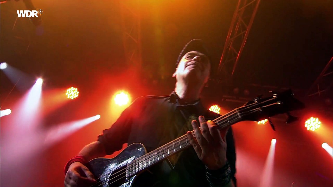 Acht Eimer Hühnerherzen - Live beim Crossroads Festival 2025 | movie | 2026 | Official Clip