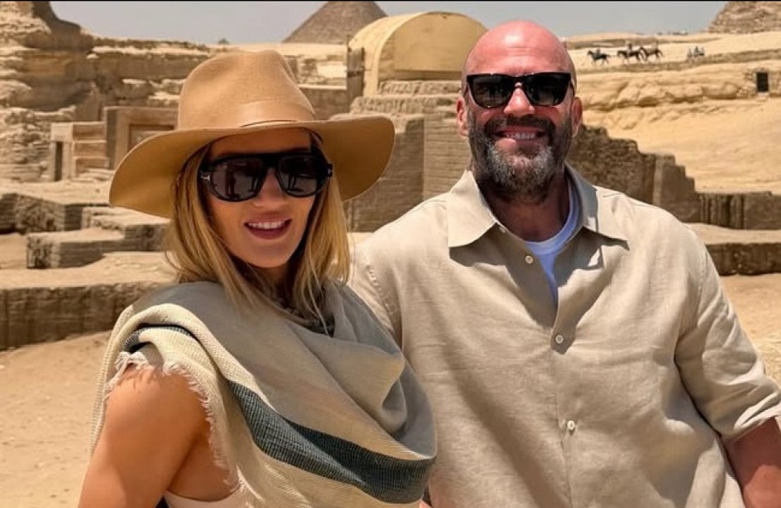 Rosie Huntington-Whiteley erfüllt sich 'Lebenstraum' in Ägypten