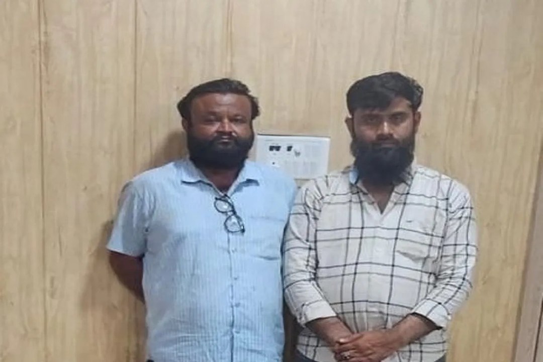 Video News: वापी में कबाड़ व्यापार की आड़ में ड्रग्स के कारोबार का पर्दाफाश, दो गिरफ्तार