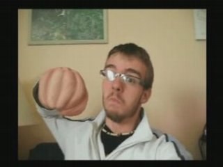 Gros poing ( effets spéciaux )