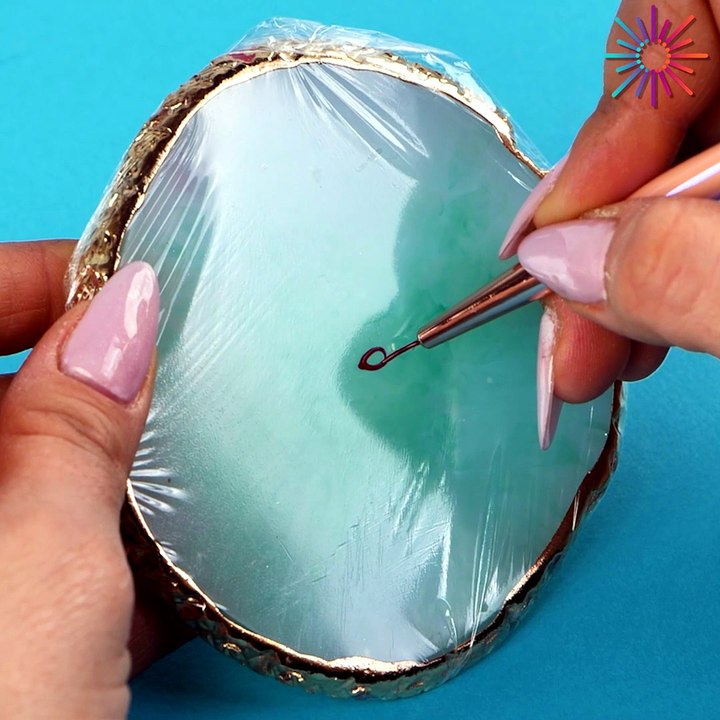 Easy DIY bow nails! 🎀