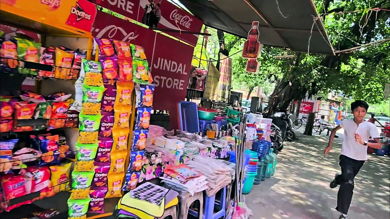 RK Puram Sector 8 Market Delhi 😍 South Delhi Street Food & Shopping |