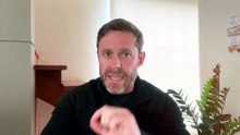 Por que o TikTok Bloqueia Contas de Inteligência Artificial?