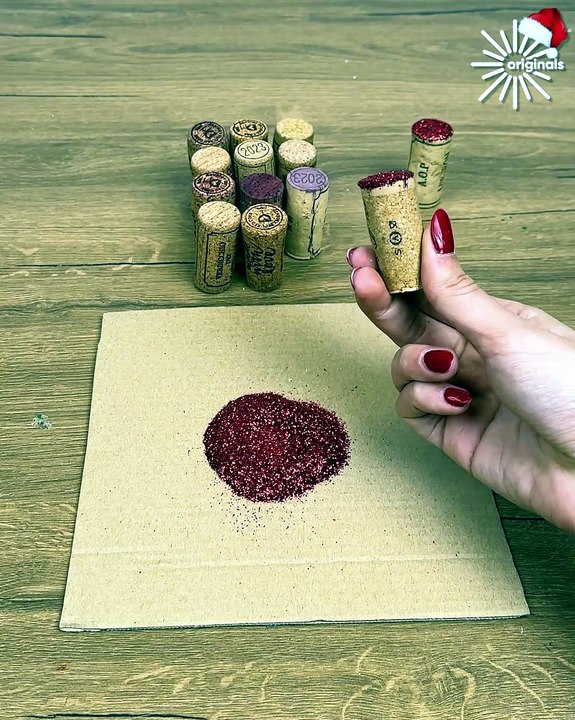 Easy and fun DIY glitter decor🌟