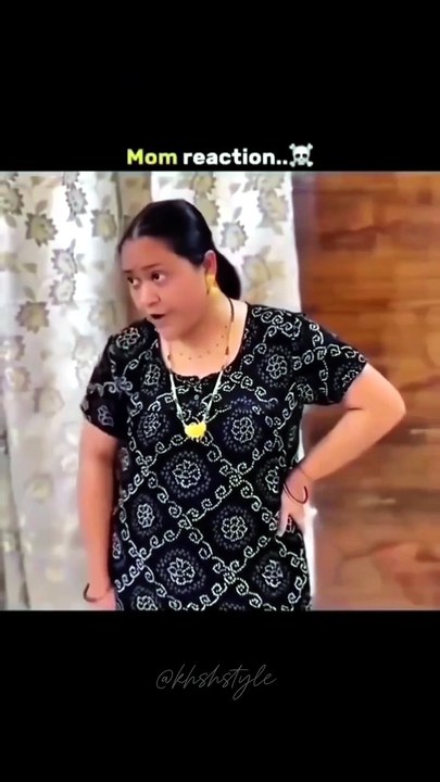 My mom seeing me 😅