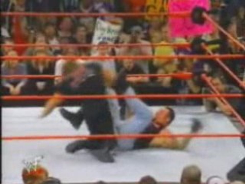 WWE - HHH invades RAW to  WWF title at Backlash 2002