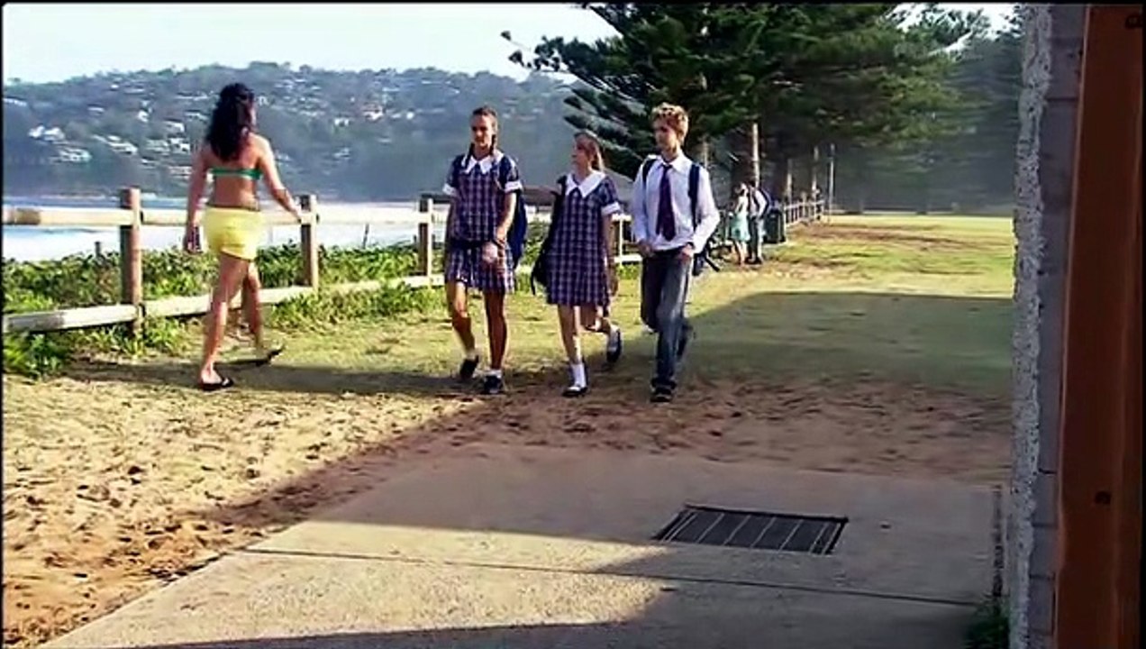 Home And Away 4144