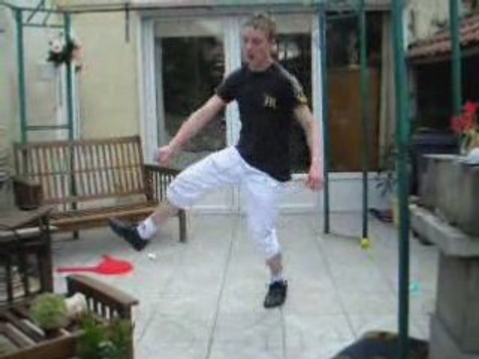 Dark && sista Jump hard jump Teckstye