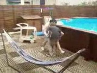 Quentin a l'eau