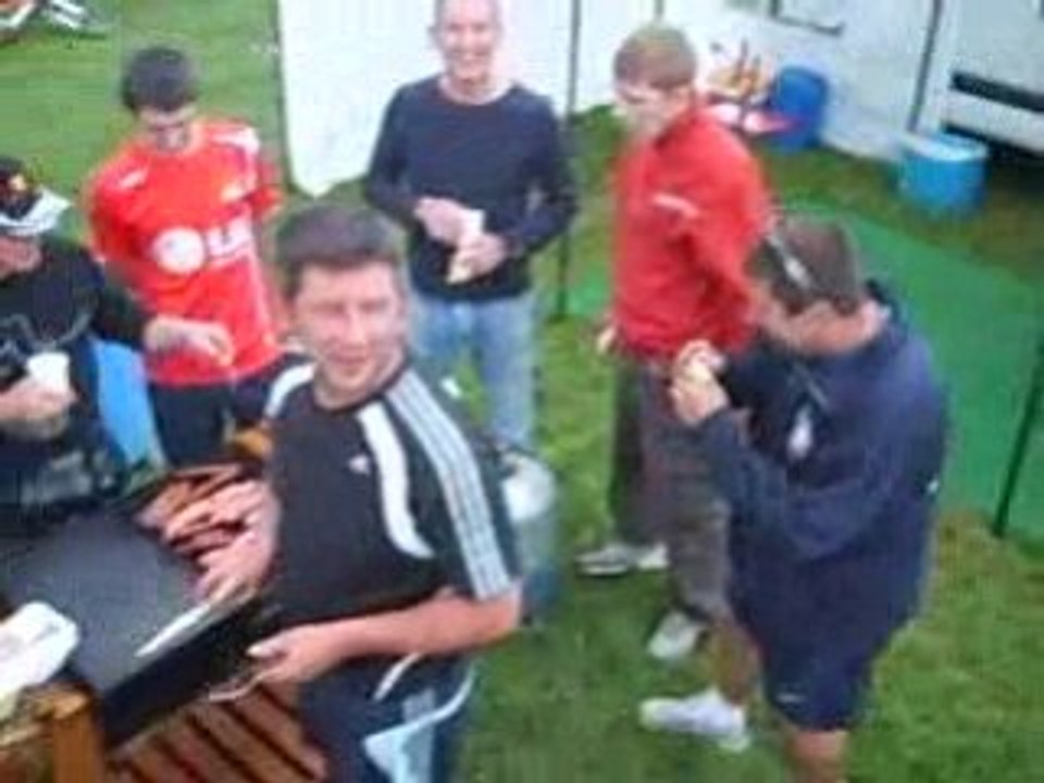 PETIT BARBECUE AVEC LA TEAM