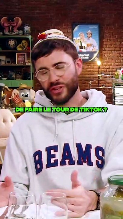 L'ONCLE DE CYPRIEN EST UN CHANTEUR DE ROUMAIN 😨