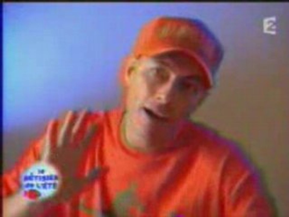 Jean Claude Van Damme -Co2