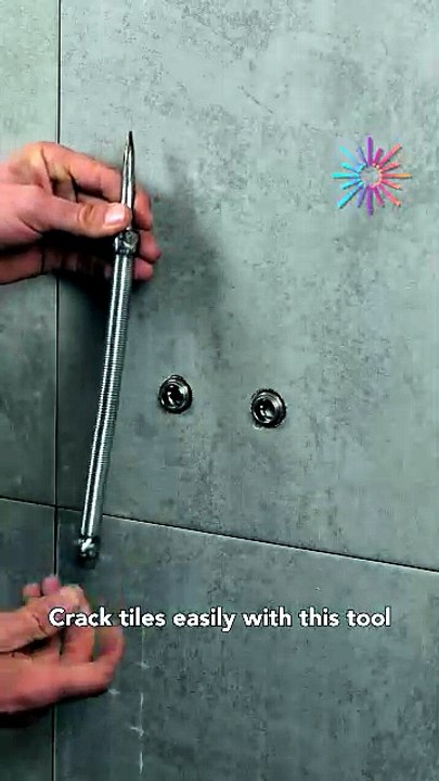 Quick and efficient tool for tile removal🛠️