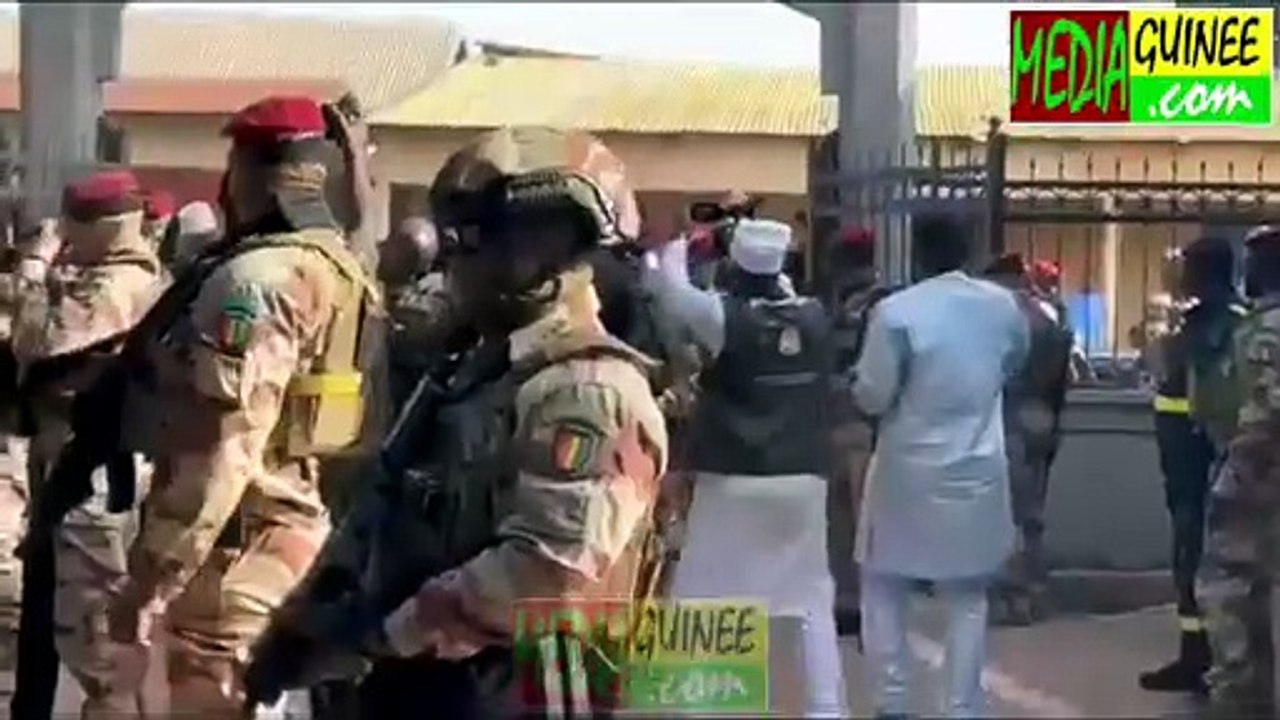Tabaski à Kankan : le président Mamadi Doumbouya accueilli dans la liesse à son arrivée à la grande mosquée.