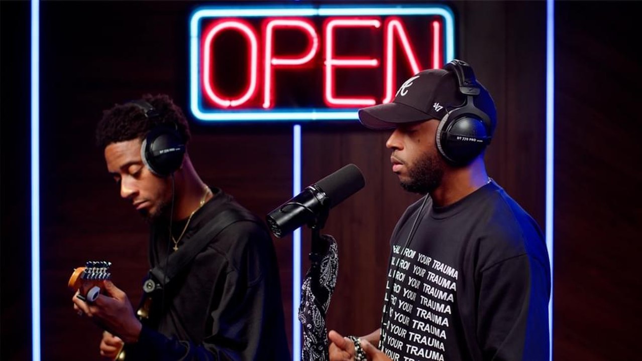 6LACK “story is mine” (Live Performance) | Open Mic