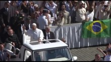 Papa Leone: "Dove cadono missili e droni cadono anche le speranze"