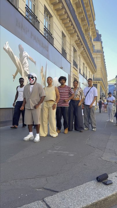 🥳 Petite chorée devant la fresque @fondationbnpp x @hiphopturgot