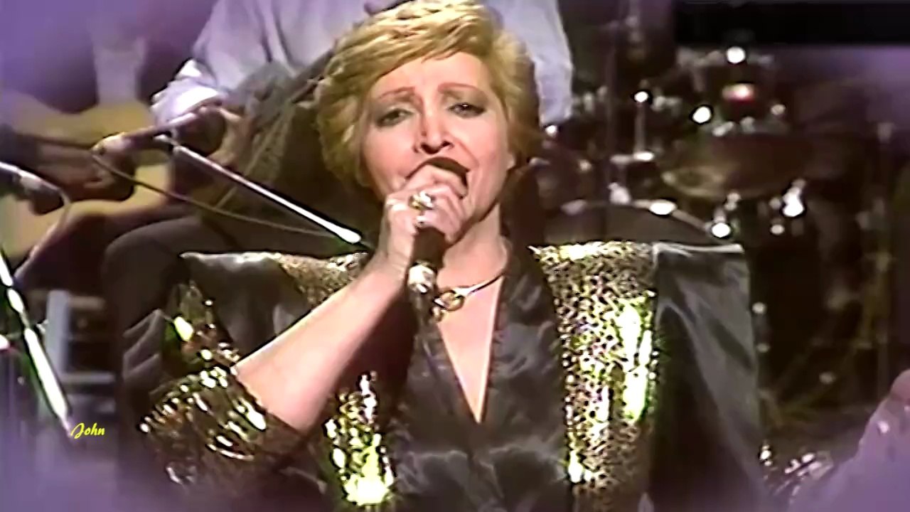 Φέρτε μια κούπα με κρασί - Πόλυ Πάνου (Video Live 1989)