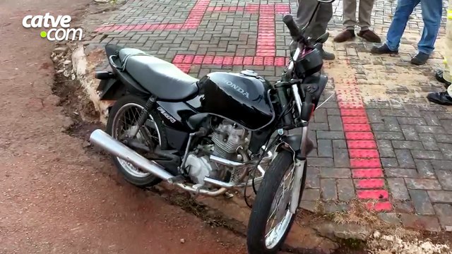 Motociclista fica ferido em batida no bairro São Cristóvão em Cascavel