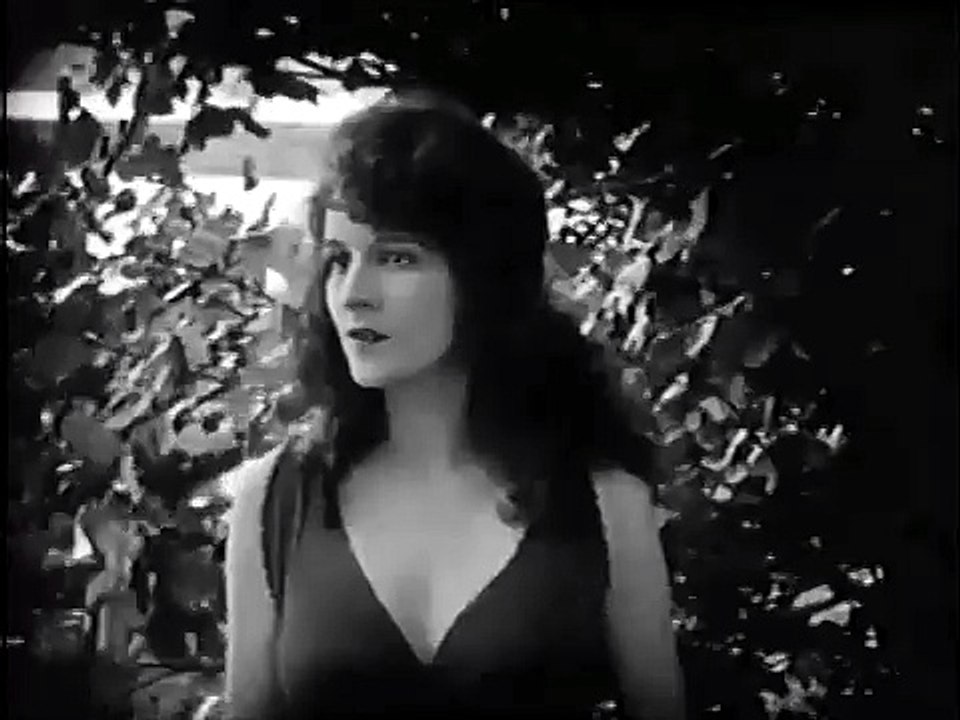 The Love Flower  (1920)  Carol Dempster, Richard Barthelmess, George MacQuarrie