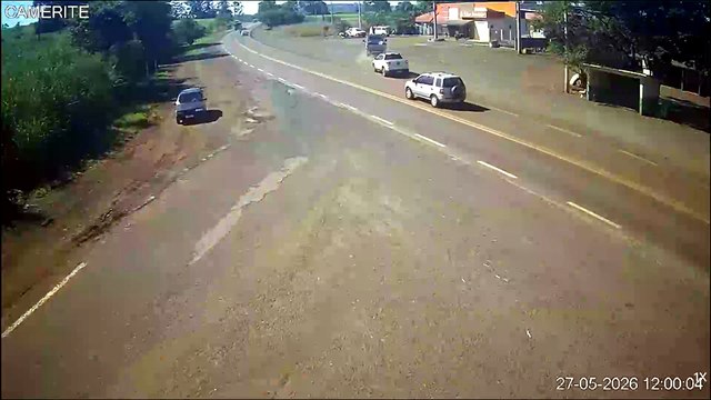 Vídeo mostra momento em que caminhão atinge carro e mata casal na BR-369
