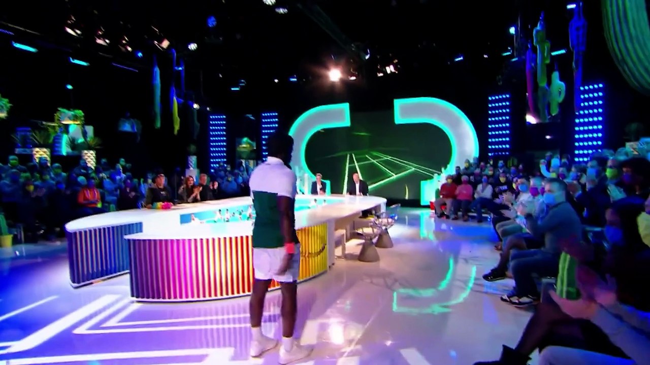 Le Grand Cactus : Novak Djokovic et Francis Lalanne (Kody et Damien Gillard)