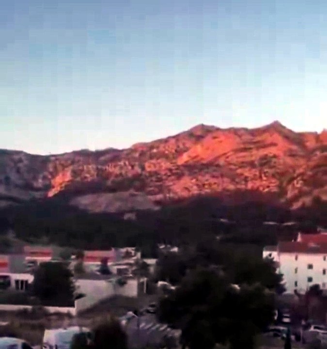 Le sénateur Stéphane Ravier dénonce, dans une vidéo, "l'islamisation" de Marseille et "l'appel à la prière entendu hier dans plusieurs quartiers de la ville"