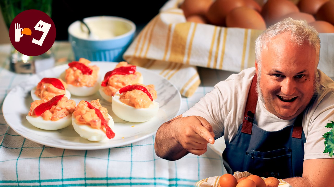 Huevos Rellenos: 3 recetas fáciles (Clásicos, Picantes y con Aguacate)