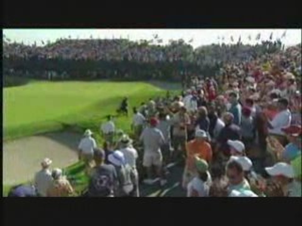 Tiger putt