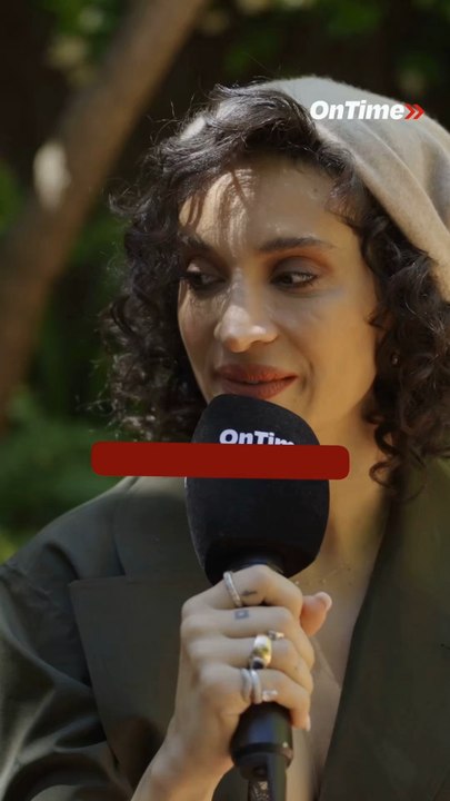 Camélia Jordana parle de ses premiers pas dans le chant…
