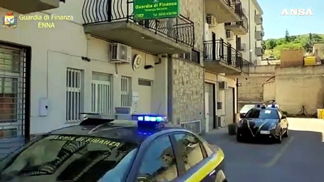 Enna, cumulavano fondi Ue e reddito cittadinanza: 36 denunce