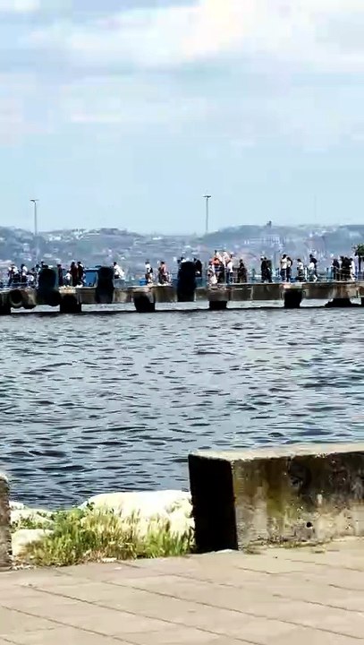 Kocaeli'de bayram coşkusu iskelelere taştı Güneşli havayı gören soluğu vapurlarda aldı (1)