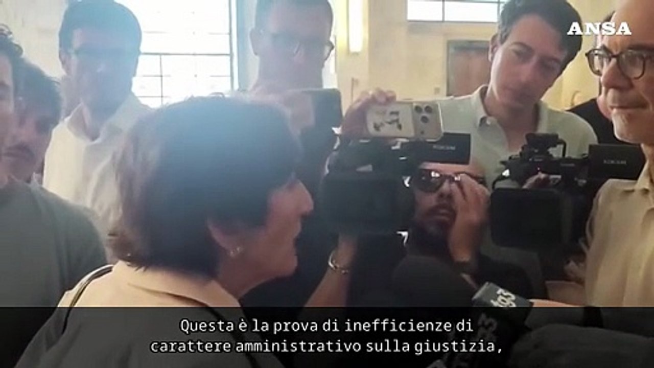L'ex pm Siciliano si presenta in aula per Ruby ter: "Voglio vedere la fine"