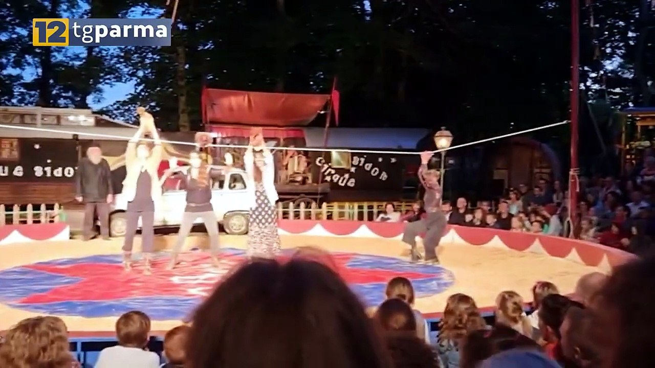 CIRQUE BIDON, IL TOUR EMILIANO SI CHIUDE A COLO...