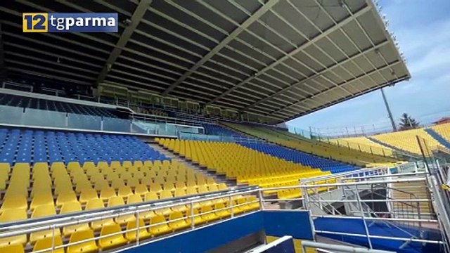 PARMA-REGGIANA, SABATO TARDINI COLORATO DA MIGLIAIA DI BANDIERE GIALLOBLÙ | PARMA-REGGIANA, SABATO TARDINI COLORATO DA MIGLIAIA DI BANDIERE GIALLOBLÙ