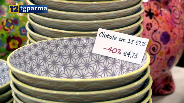 CONTINUANO I SALDI INVERNALI TRA LUCI E OMBRE | CONTINUANO I SALDI INVERNALI TRA LUCI E OMBRE