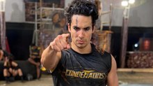 Emilio Garza celebra su triunfo en 'Condenados'