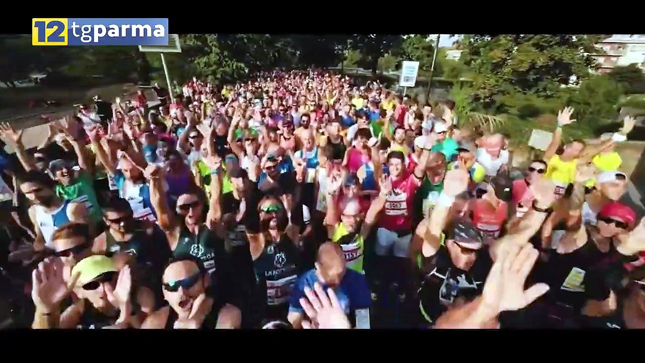 DA PARMA MARATHON 4000 EURO ALL'ASSOCIAZIONE GI...