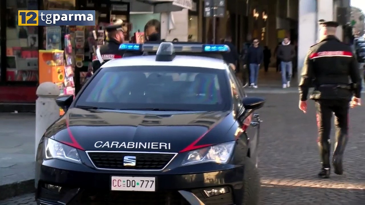 SI PRESENTA DALL'EX MOGLIE ARMATO DI COLTELLO: TUNISINO ARRESTATO | SI PRESENTA DALL'EX MOGLIE ARMATO DI COLTELLO: TUNISINO ARRESTATO