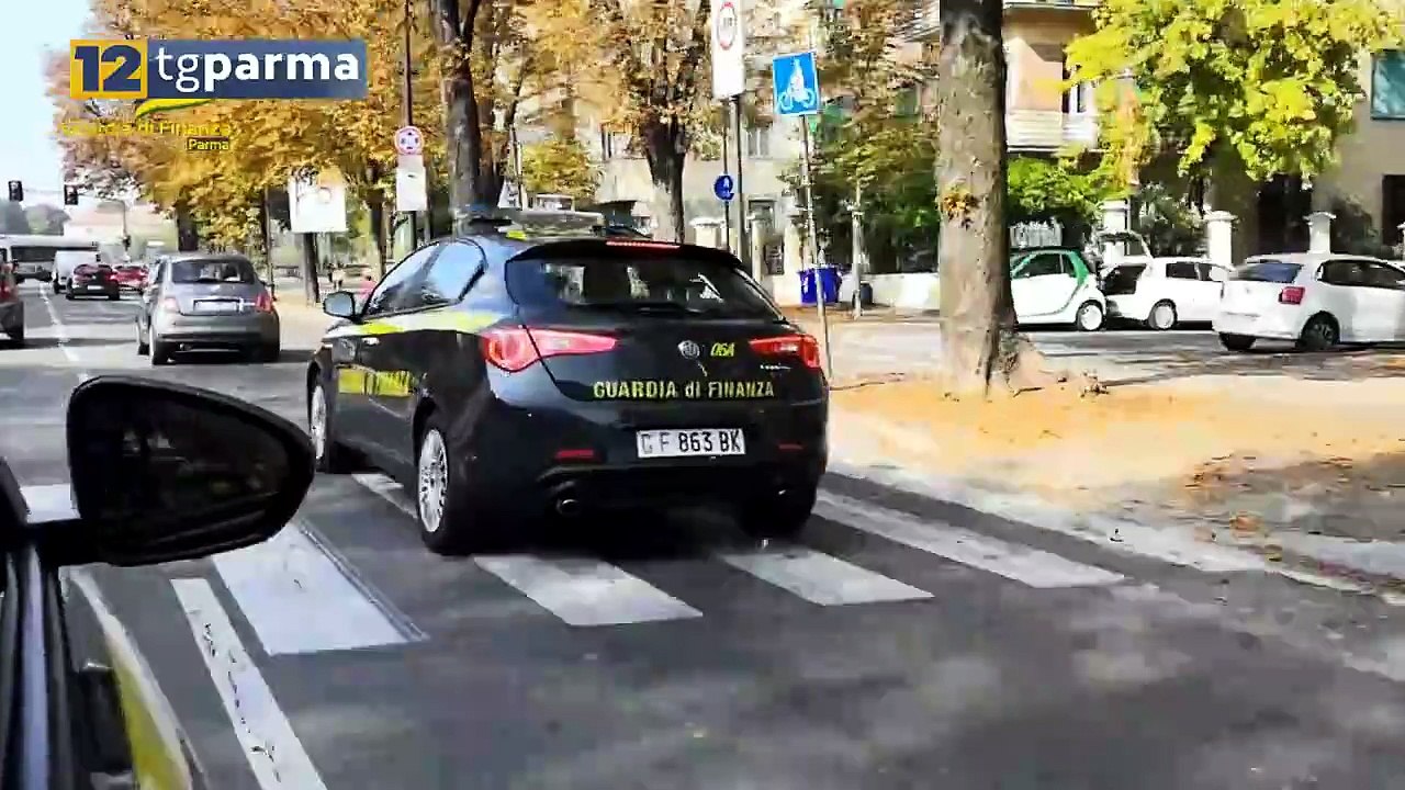 SORAGNA, FATTURE FALSE PER 39 MILIONI: GDF SEQUESTRA BENI PER 5 MILIONI A DUE INDAGATI | SORAGNA, FATTURE FALSE PER 39 MILIONI: GDF SEQUESTRA BENI PER 5 MILIONI A DUE INDAGATI