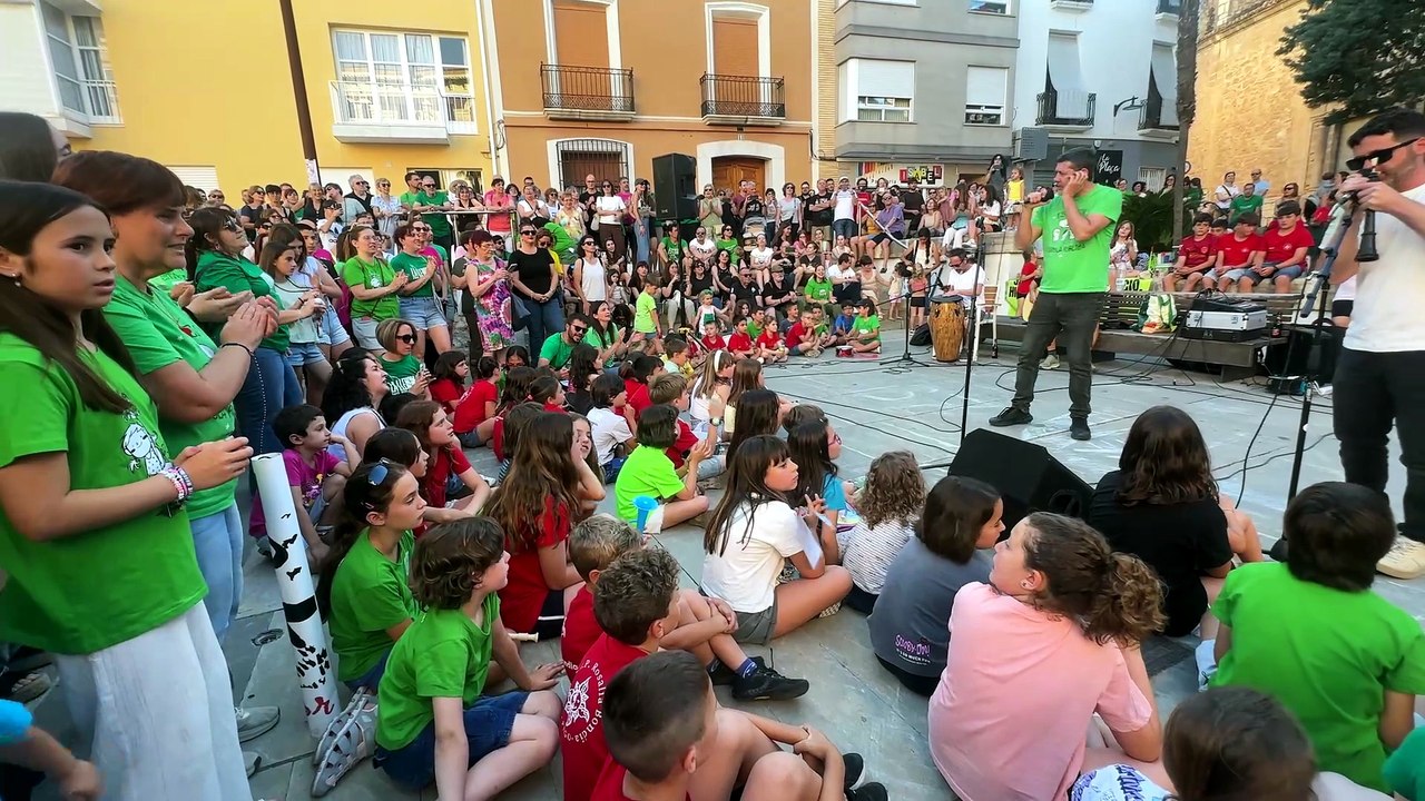 La Gossa Sorda actua en la manifestació per l'ensenyament públic a Pego
