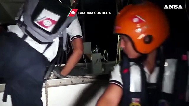 Guardia Costiera, sequestri e sanzioni a pescherecci irregolari