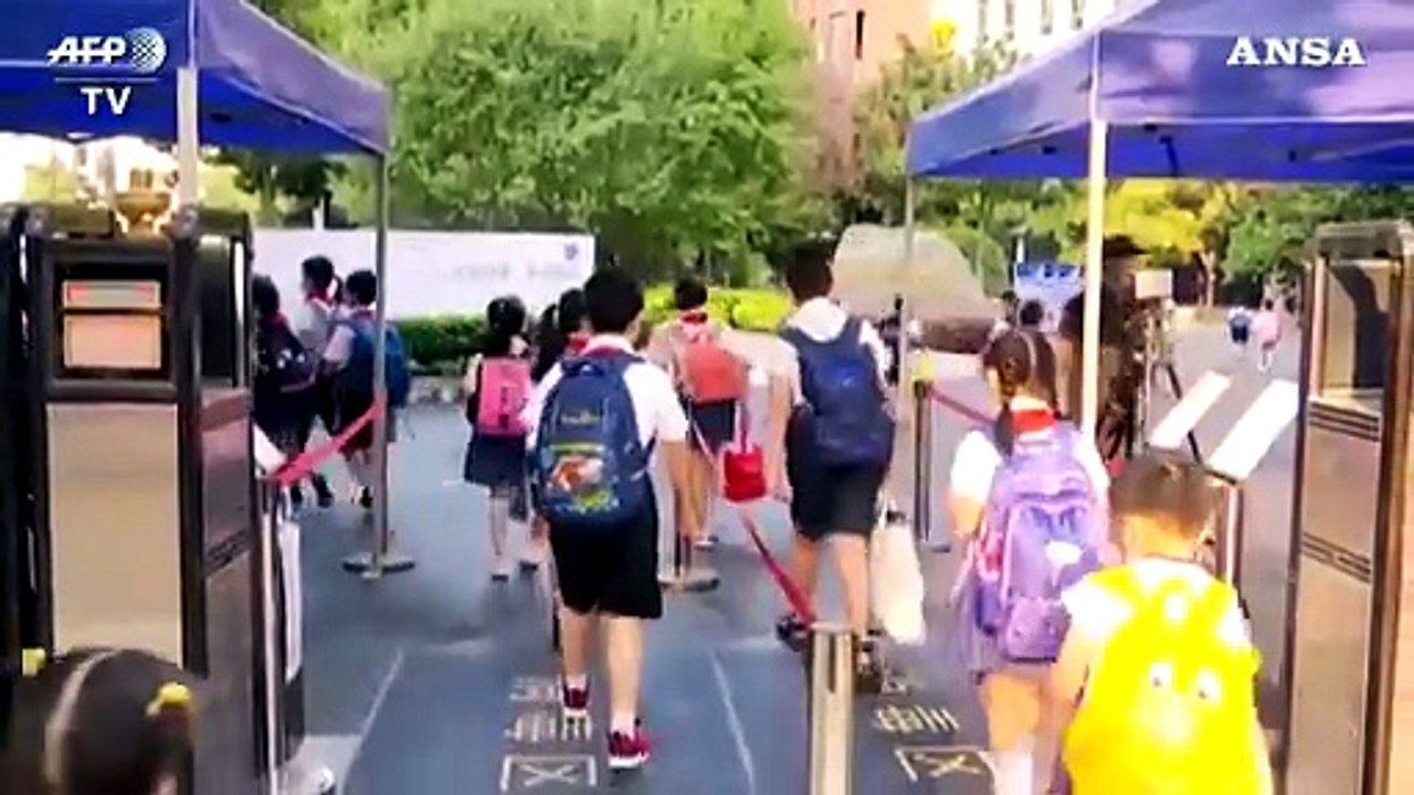 Wuhan riapre le scuole, ritorna la vita normale
