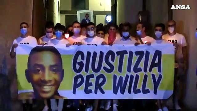 Giustizia per Willy : la fiaccolata per ricordare il giovane ucciso