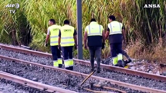 Deraglia treno in Portogallo, due morti e diversi feriti gravi