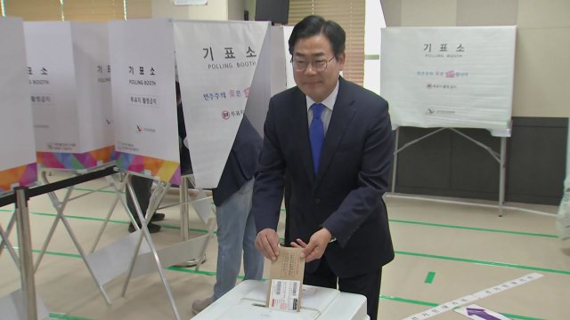 인천시장 후보 3명도 사전투표 첫 날 한 표 행사 / YTN