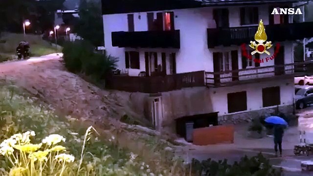 Bomba d'acqua su Cortina, fiumi esondati e scantinati allagati
