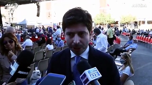 Speranza: Prime dosi vaccino Covid a fine anno