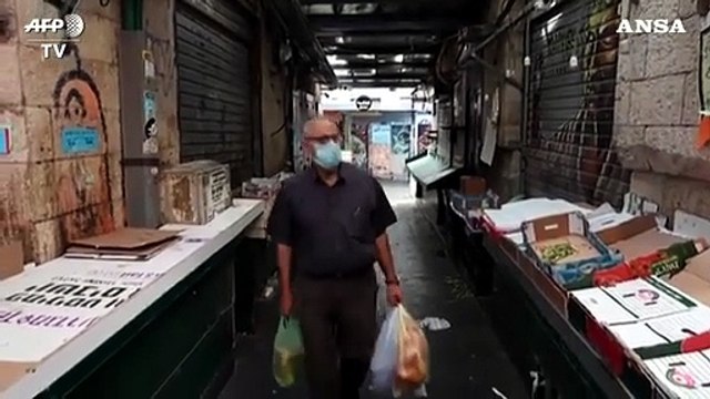 Israele, dopo un mese di lockdown crollano contagi