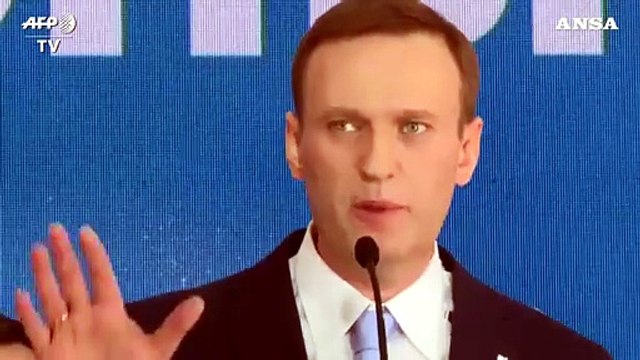 Navalny annuncia querela contro il portavoce del Cremlino